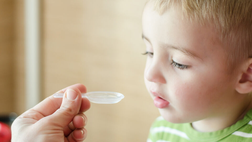 Kind Medizin - © Shutterstock