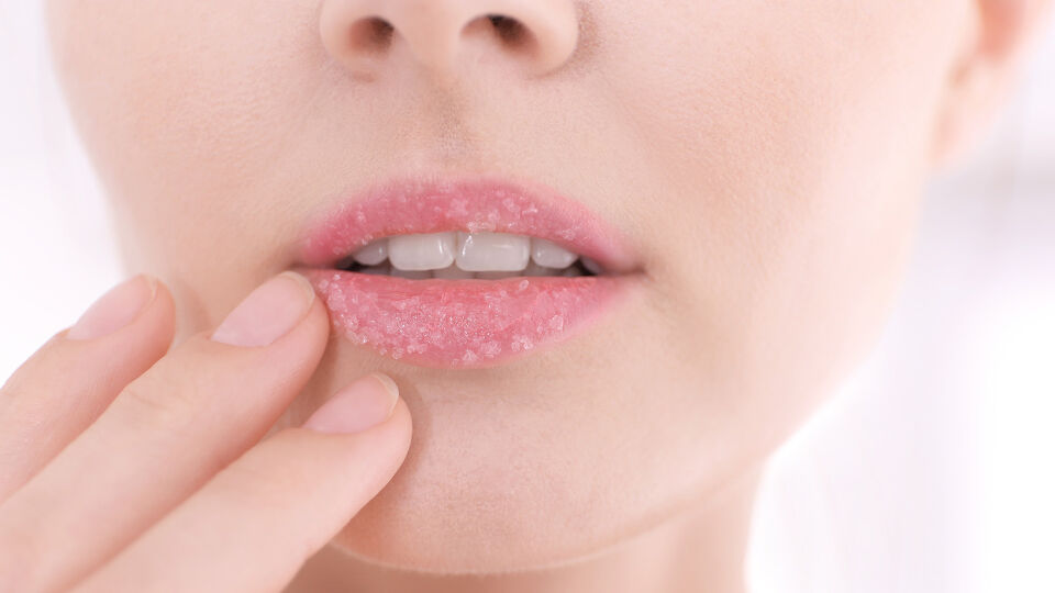 Lippen Kosmetik Peeling - © Shutterstock