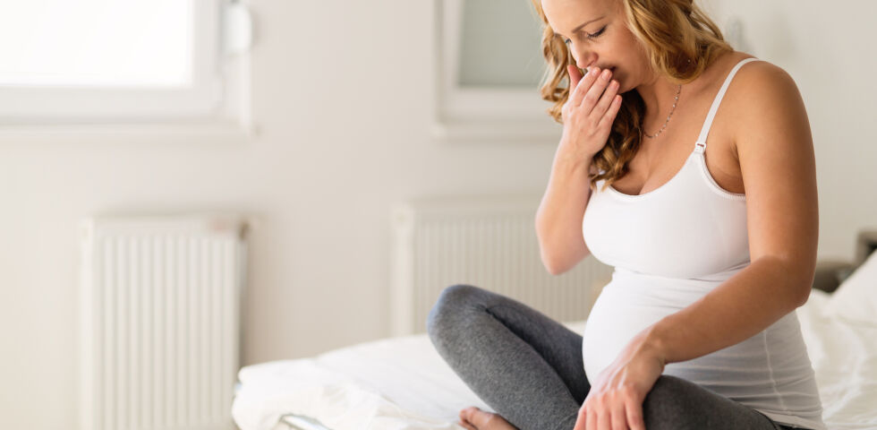 Übelkeit in der Schwangerschaft - In bis zu 10 Prozent aller Schwangerschaften können Übelkeit und Erbrechen bis zur Entbindung bleiben. - © Shutterstock