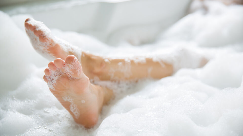 Badewanne Entspannung - © Shutterstock