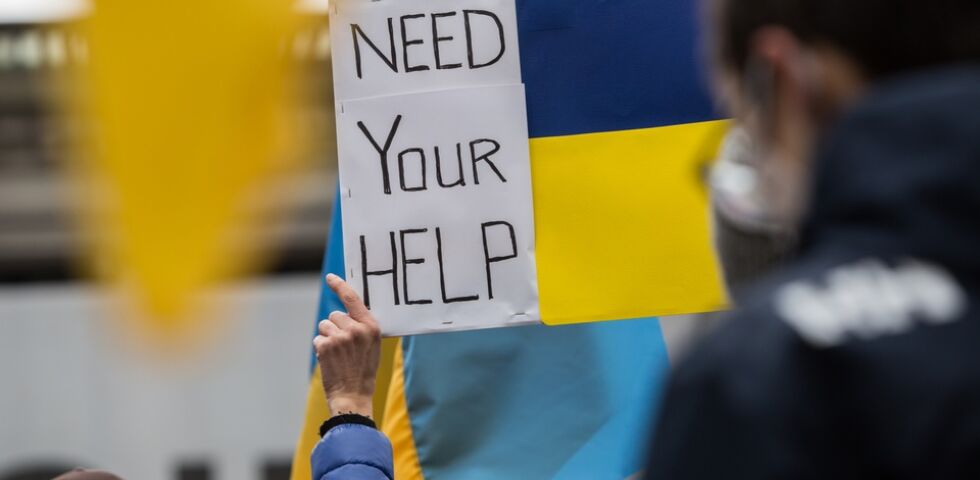 Ukraine_Hilfe_shutterstock_2129764070 - Bei jedem Krieg leidet die Zivilbevölkerung am meisten, so auch derzeit in der Ukraine. - © Shutterstock