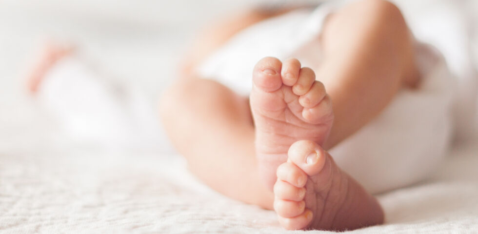 Neugeborenes_Baby_Füße_shutterstock_1111986902 - Etwa eines von 7.000 Neugeborenen ist in Österreich von SMA betroffen. - © Shutterstock